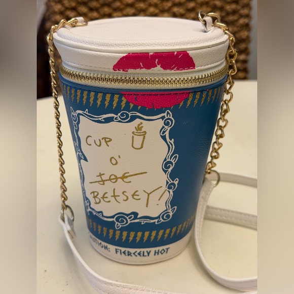 Betsey Johnson Handbags - Betsey Johnson Kitsch Cup O' Betsey Crossbody Bag NWOT